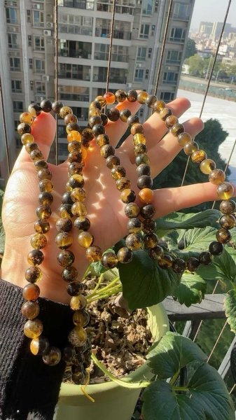 画像1: 琥珀念珠108珠 (1)