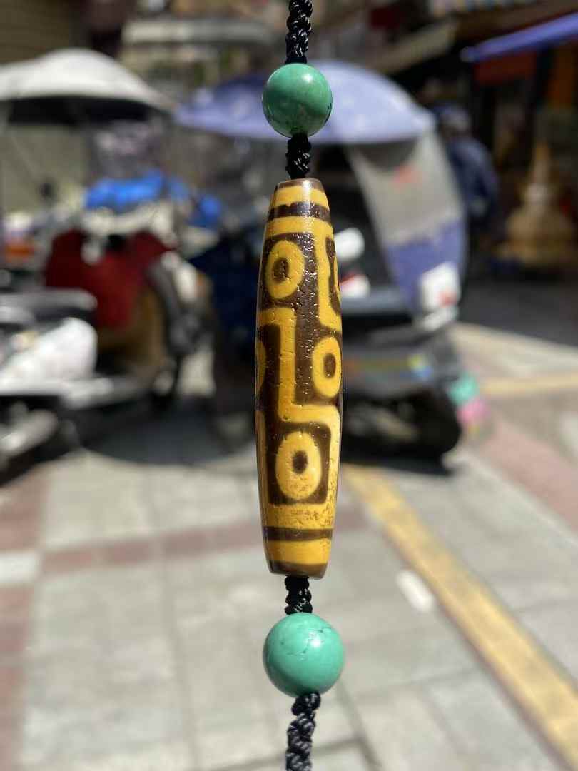 ９眼天珠
