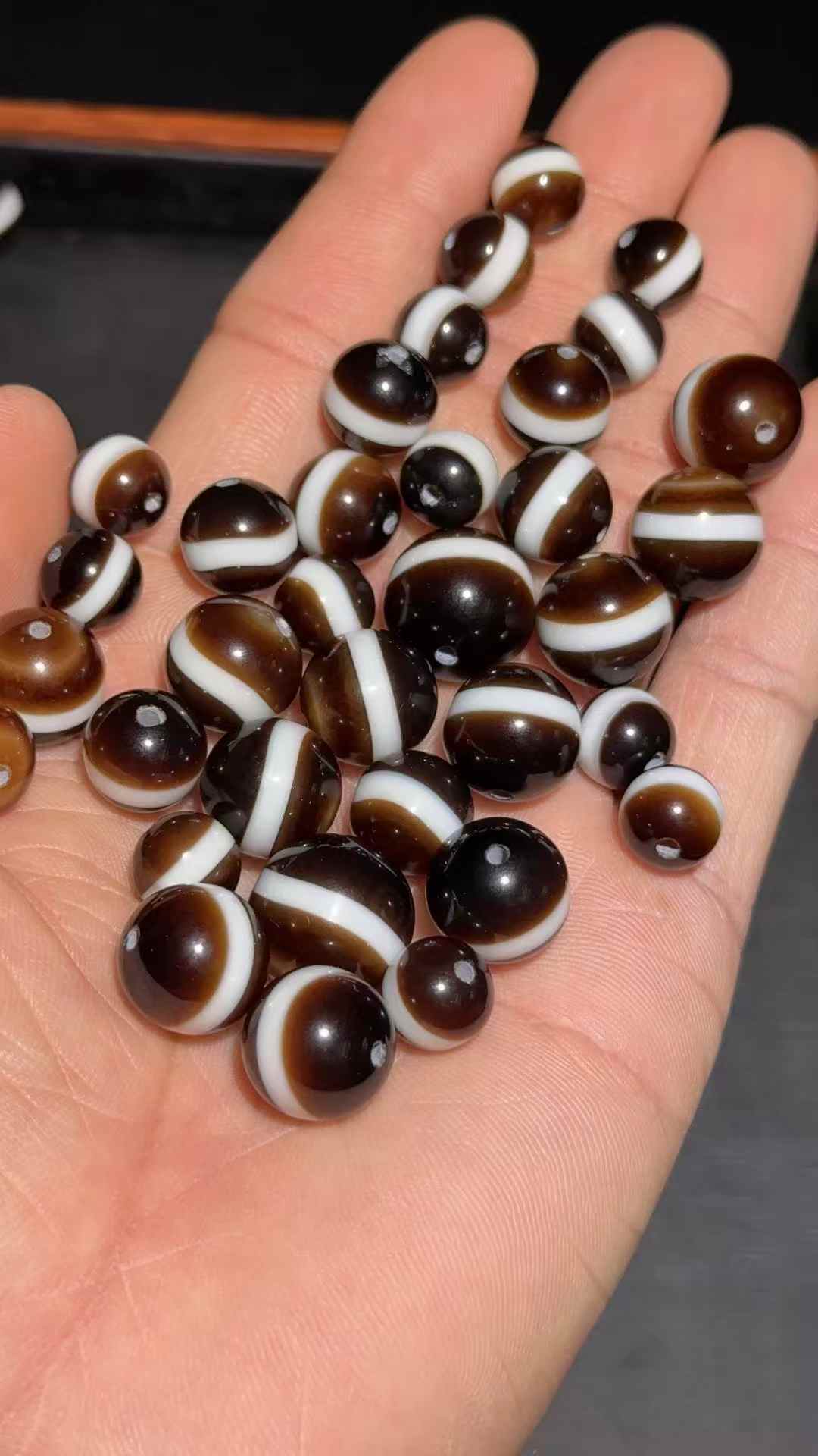 名称：瑪瑙珠 