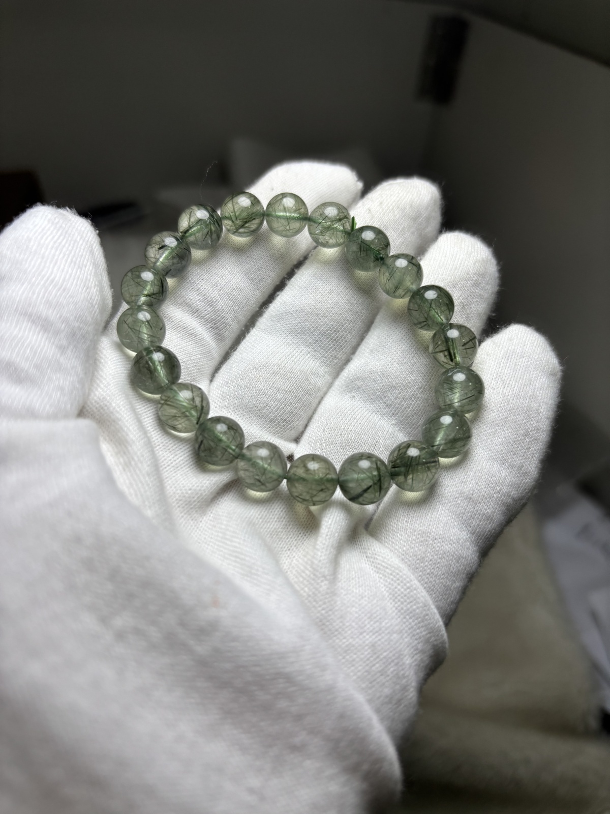 天然石緑ルチルクオーツブレスレット，9.8mm，25.1g　￥8.880円